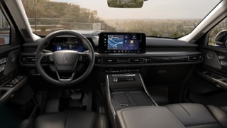 2026 Lincoln Lincoln Aviator Internal Image 2